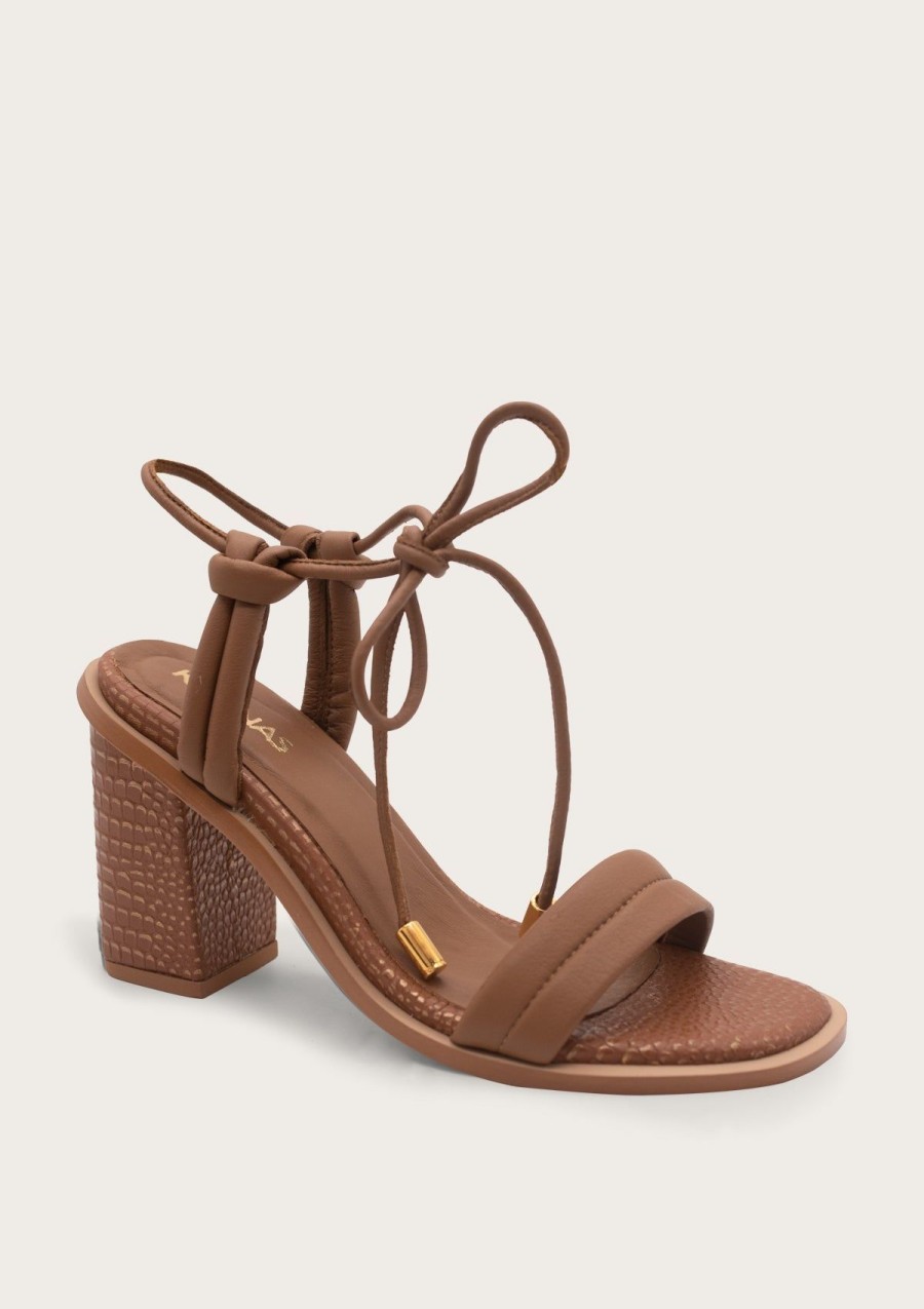 Women KAANAS Heels | Calavi Coffee