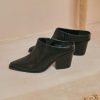 Women KAANAS | Atria Black